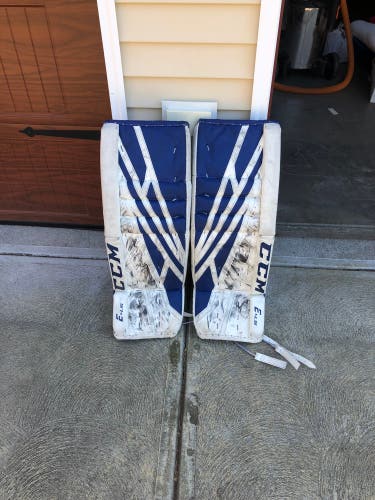 33" CCM  Extreme Flex E4.5 Goalie Leg Pads
