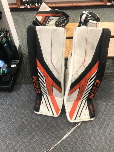 Used 34" CCM Regular Axis 1.9 Goalie Full Set