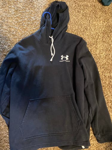 Black Used XL Under Armour Sweatshirt