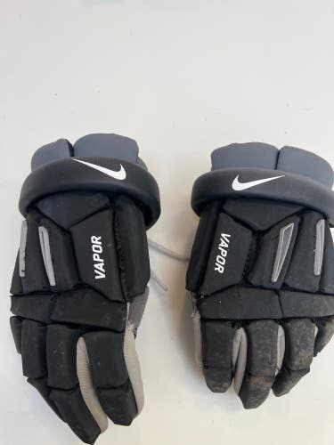 Used Nike 10" Vapor Lacrosse Gloves