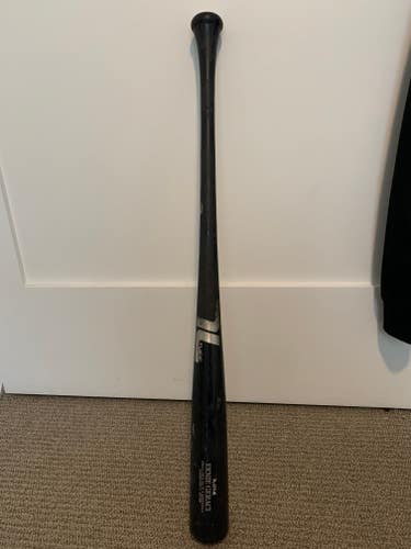 Tucci Lumber MODEL 271 33/30 USED Pro Wood Bat MODEL 271