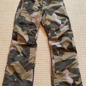 Used Burton Camouflage Snowboard Pants - Youth XL