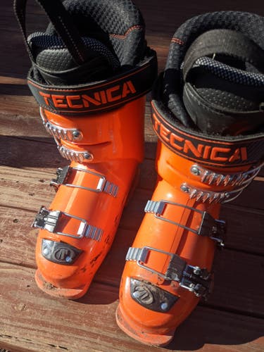 Tecnica Racing Firebird 70 Ski Boots Size 22.5