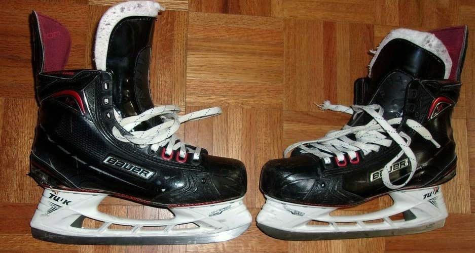 Arizona Coyotes Barrett Hayton game-worn Bauer Vapor 1X skates (#27 OHL Soo Greyhounds)