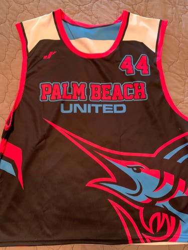 New reversible jersey Large/XL