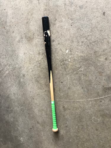 Mizuno Bat