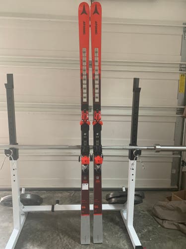 NEW - Atomic 2022 Redster SG 200 Skis with X16 bindings