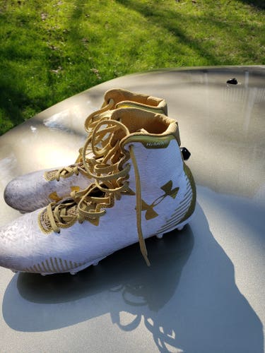 Gold Adult Used Men's Size 10 (Women's 11) Molded Cleats Under Armour ClutchFit