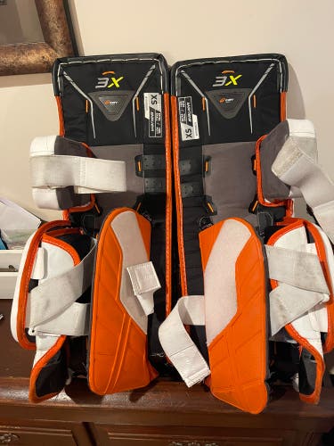 29" Bauer Vapor 3X Goalie Leg Pads