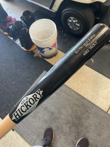New Old Hickory (-3) 29 oz 32" Bat