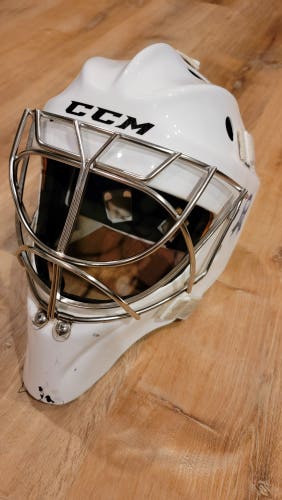 Used CCM GFL Pro Hockey Goalie Face Mask White helmet X-Large  cat eye  Non-certified