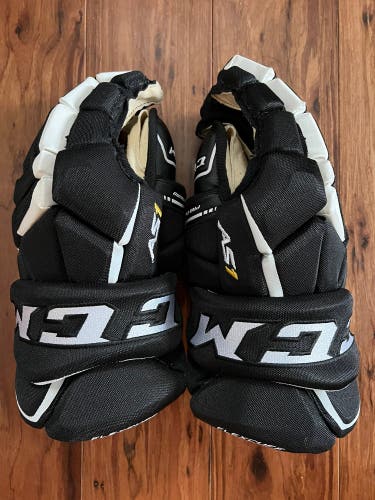 CCM SUPER TACKS AS1 HOCKEY GLOVES - SENIOR 15