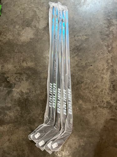 New Senior Right Handed Nexus Geo Hockey Stick