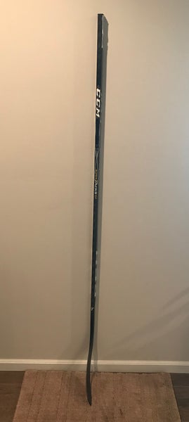 Senior New Right Handed CCM Super Tacks 2.0 85 Flex Hockey Stick P-90 Blade Pattern