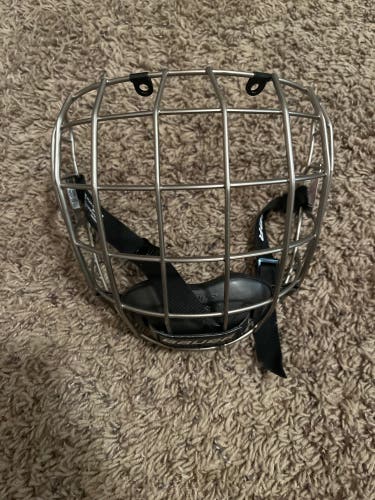 Medium Bauer Full Cage Re-Akt Cage