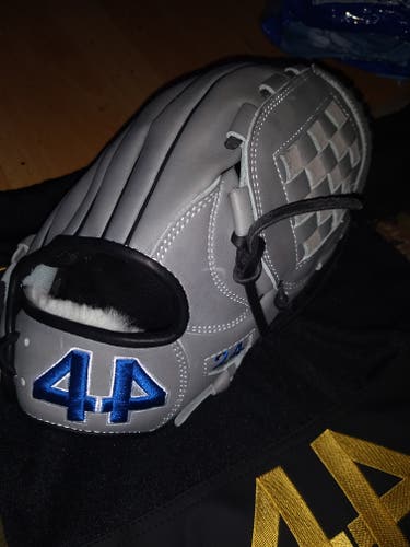 New Right Hand Throw 44 Pro Pitcher's Signiture Series Baseball Glove 12"