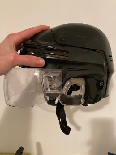 Used Large Bauer  4500 Helmet