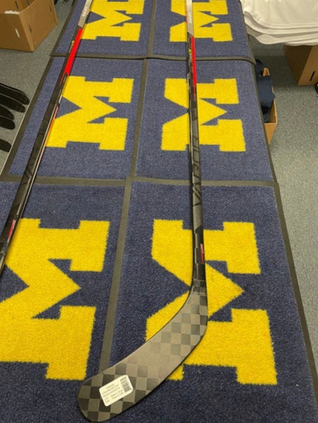 2 x Senior Left Hand P92M Vapor Hyperlite Hockey Stick