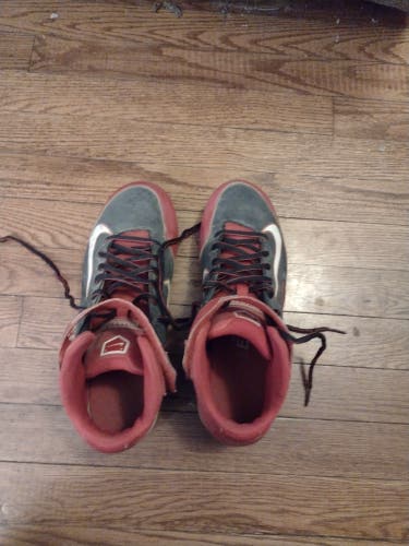 Red Used Men's Size 8.5 (Women's 9.5) Molded Cleats Nike