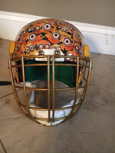 Senior Cooper Sk2000 Goalie Mask with composite front Pro Stock