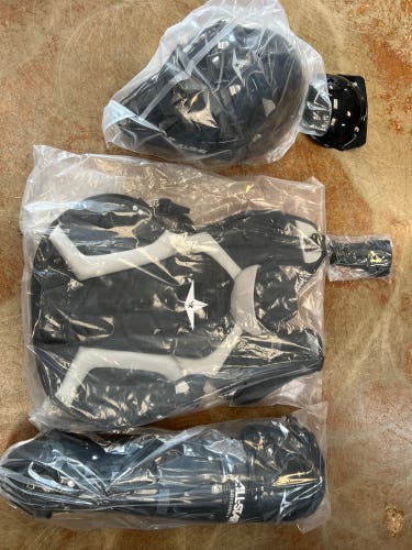 All star player’s series Intermediate catchers Gear