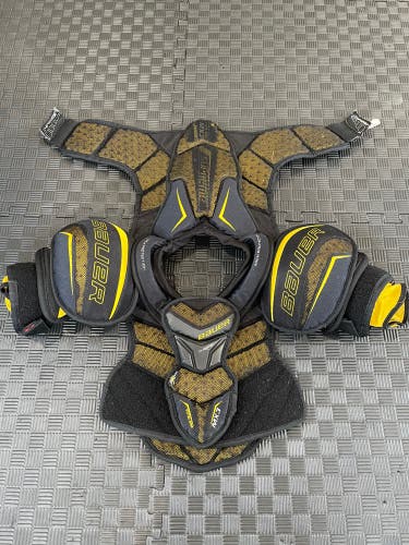 Bauer Supreme Total One MX3 Hockey Shoulder Pads. Accepting Offers! Cheap Shipping!