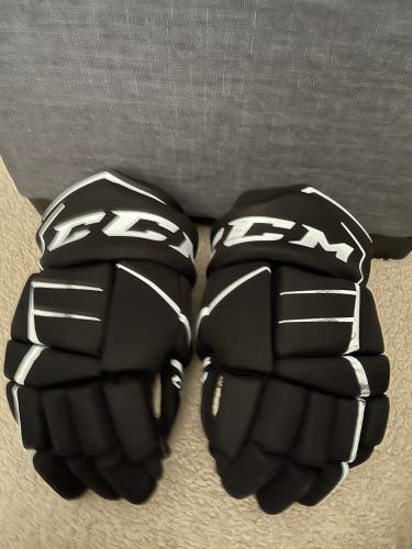 Used CCM 12" Gloves