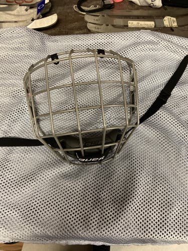 Bauer Proflie helmet cage