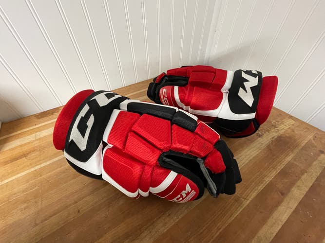 Used CCM Pro Model Gloves 14" Pro Stock