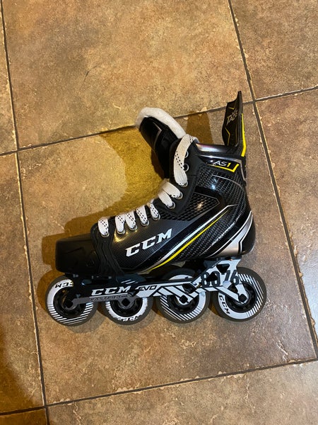 Senior Used CCM Super Tacks AS1 Hockey Skates Regular Width Size 8