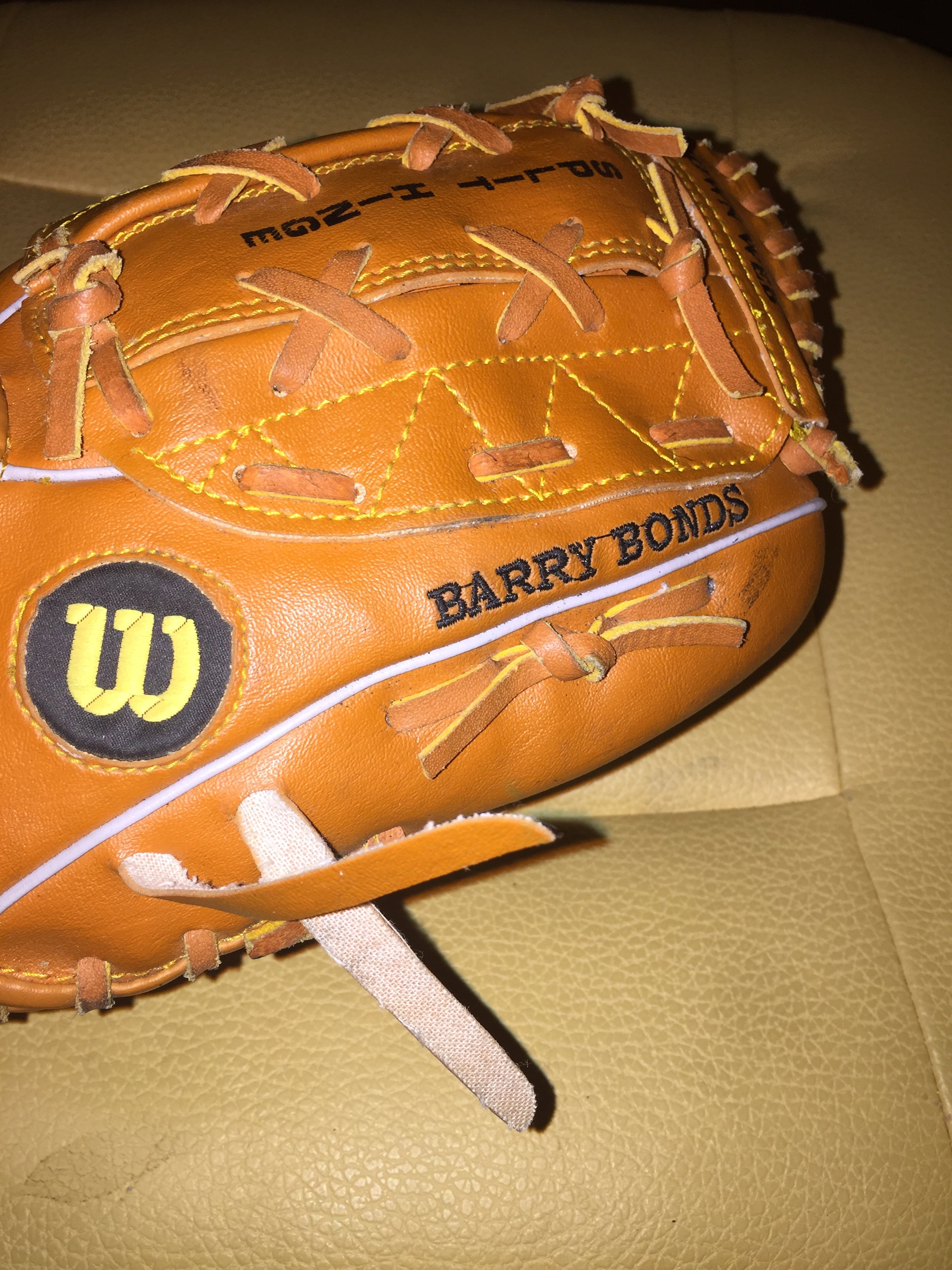 Wilson Right Hand Throw A2275 Barry Bonds Signature Series Baseball Glove  10.5 | SidelineSwap