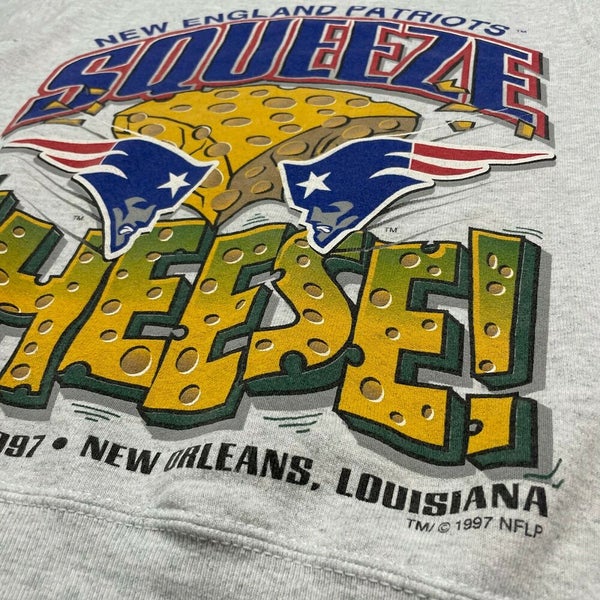 Vintage 1997 NFL Super Bowl New England Patriots Squeeze the Cheese T-shirt