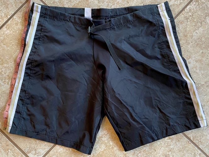 Black Hockey shell Senior Medium - Gold White Stripe