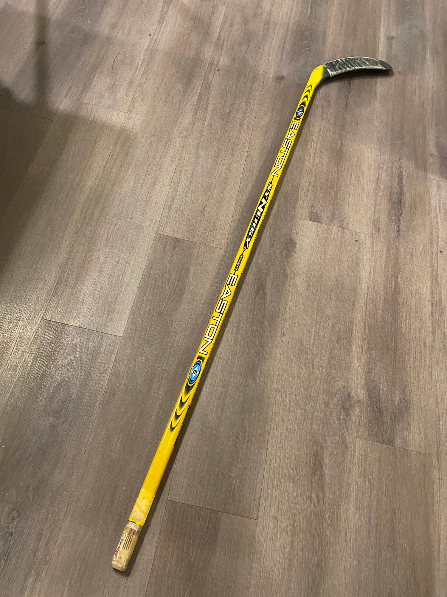 Easton Synergy Senior Yellow Hockey Stick – Skater's Edge Source