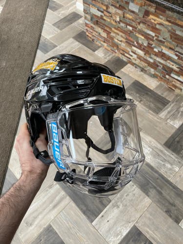 New Black Bauer Re Akt W/Fishbowl (Free Shipping)