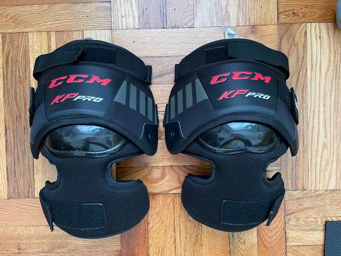 CCM KP Pro Knee Pads - Lefevre Size Sr