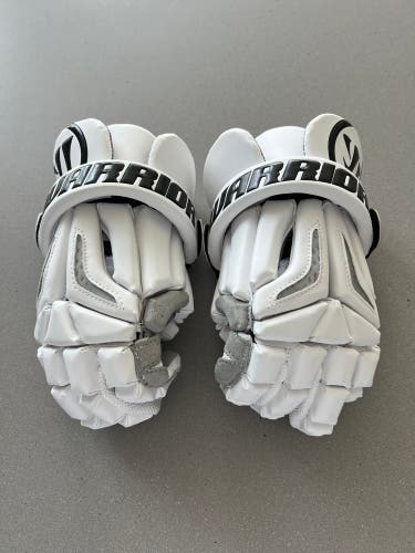 New Player's Warrior 12" Burn Pro Lacrosse Gloves