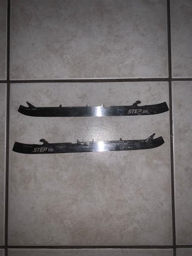 DISCONTINUED Step Steel Size 7 263 mm STGOALEDGE