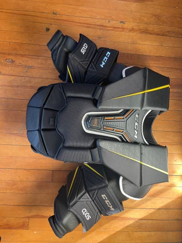 Large CCM Axis pro Goalie Chest Protector