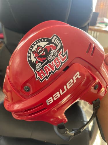 Used Medium Bauer Pro Stock 4500 Helmet