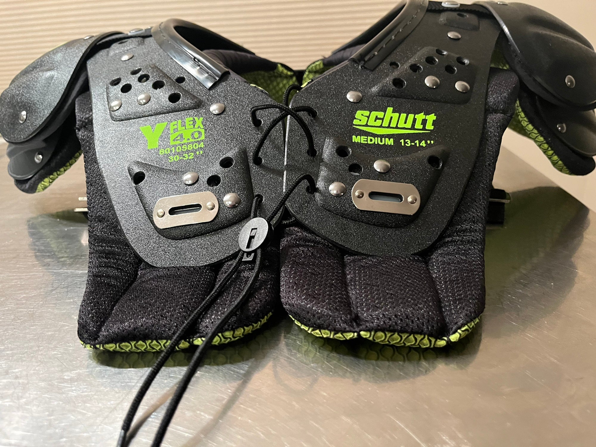 Schutt Y Flex 4.0 30-32\
