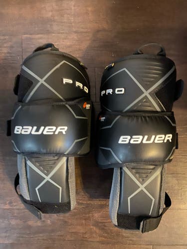 New Bauer Pro Knee Pads Senior