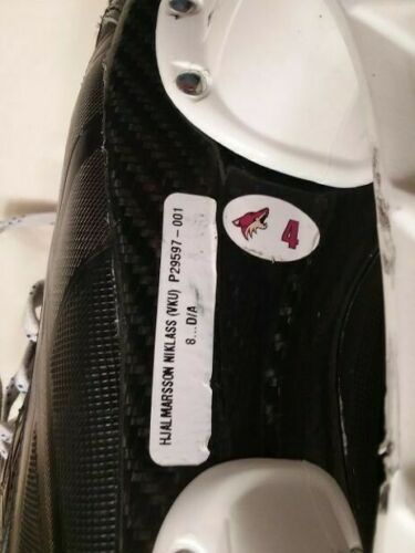 Arizona Coyotes Niklas Hjalmarsson game-worn CCM/Reebok Pump skates (size 8 DA) 2020-21 season