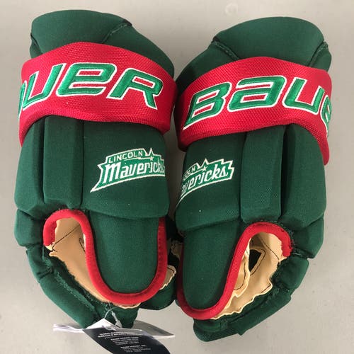 NEW Bauer 15” Lincoln Mavericks Jr A hockey gloves