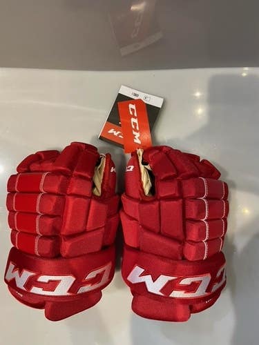 New CCM HG4RXP Gloves 14" Pro Stock Detroit Red Wings Gloves