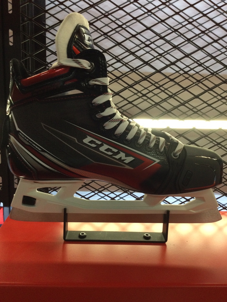 Senior CCM Regular Width Size 10 JetSpeed FT480 Hockey Skates