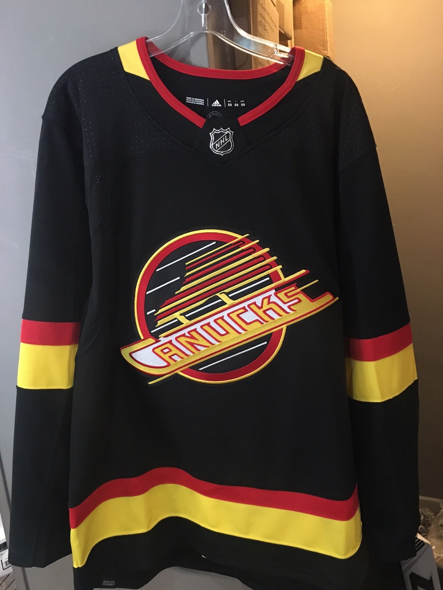 ANY NAME AND NUMBER VANCOUVER CANUCKS RETRO BLACK SKATE AUTHENTIC ADID –  Hockey Authentic