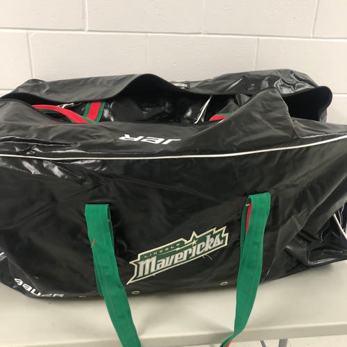 Nearly NEW Game Used Bauer Jr A Goalie bags