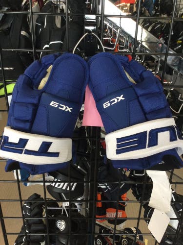 Mitch Marner True 13" Pro Stock XC9 Gloves Gloves