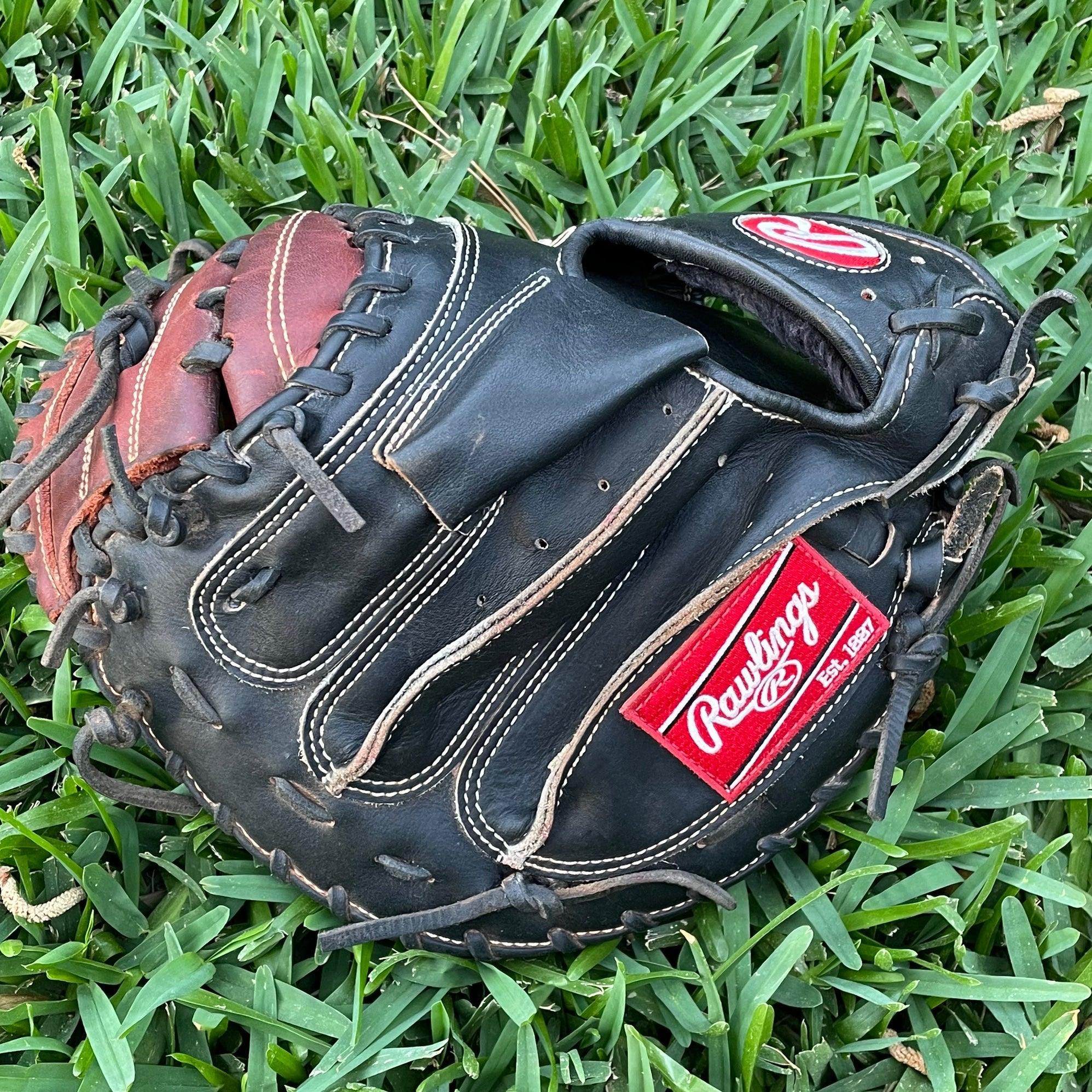 The Rodeo - Catchers Mitt, Firstbase Mitt, Trapeze Glove